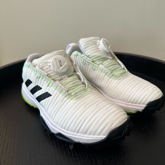 Adidas Kids BOA Spiked Golf Shoes White and Black with Green Accents Size 3 - Picture 1 of 9